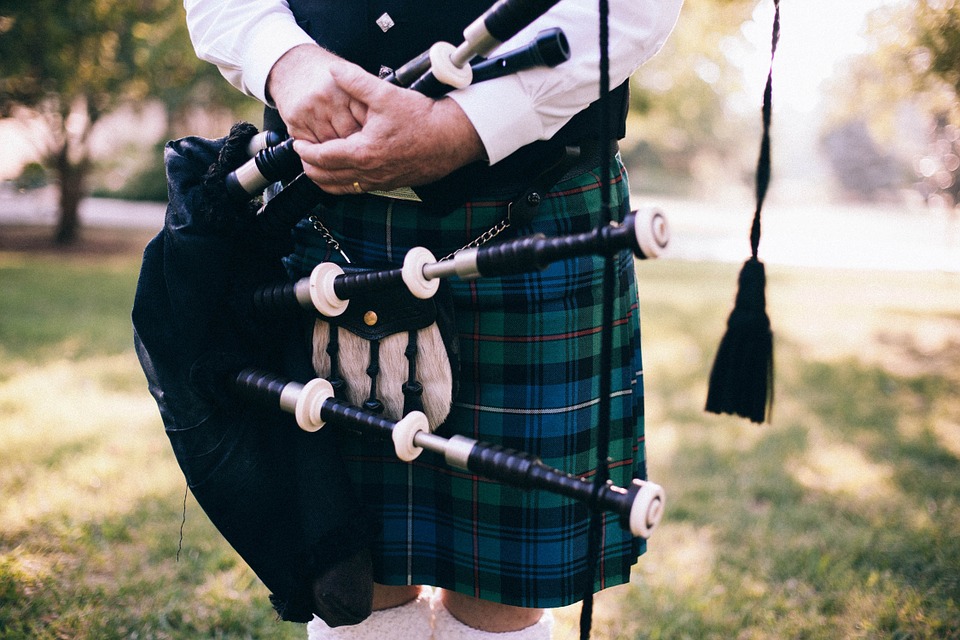 Image: Garbiel's Horns bagpipe for weddings, events, or any occasion!